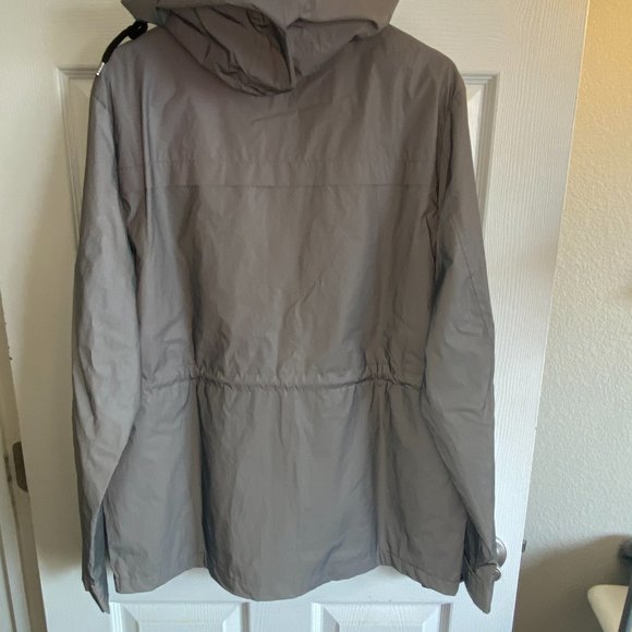 Raincoat Reflective Silver Gray Forever 21 Mens Size Large Long Sleeve - Picture 7 of 9